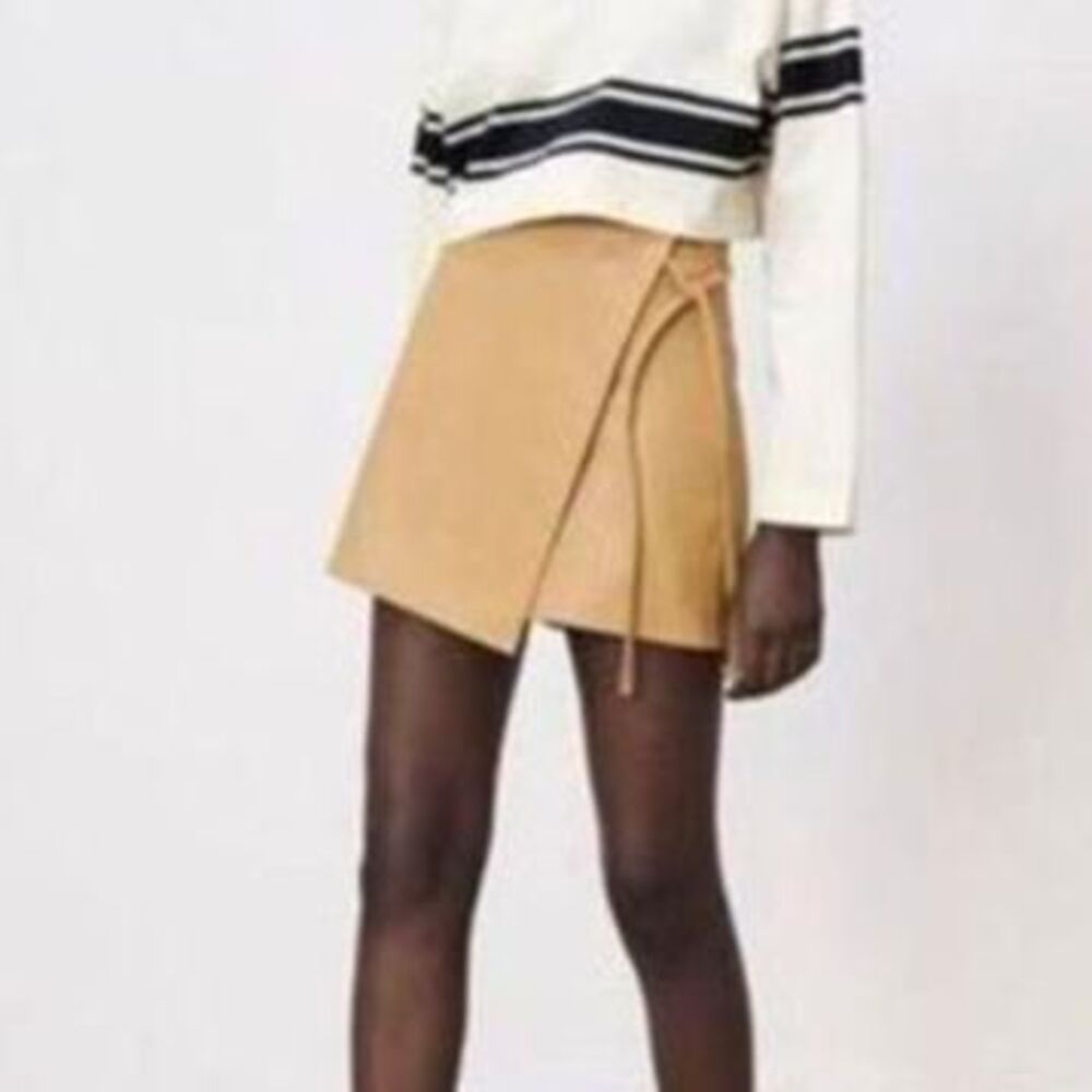 NWT Faux Leather Wrap Mini Skort Shorts Womens Size M Tan Camel Beige Hesperus